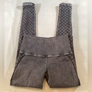 Avocado Leggings Gray Size XS-S